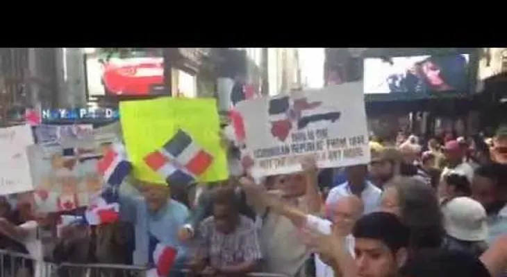 Video: Haitianos vuelven a protestar frente a consulado dominicano en NY