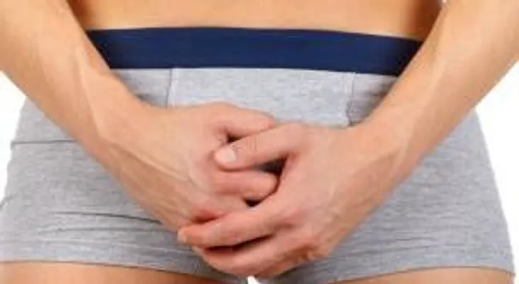  Un hombre se le fractura su pene mientras tenía relación