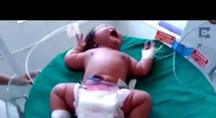 Nace la bebé más pesada del mundo, de 6,8 kilogramos (VIDEO)
