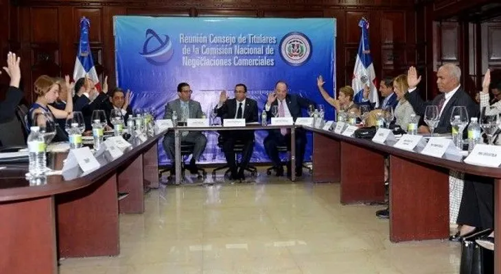 Navarro encabeza reunión de Comisión Nacional de Negociaciones Comerciales 