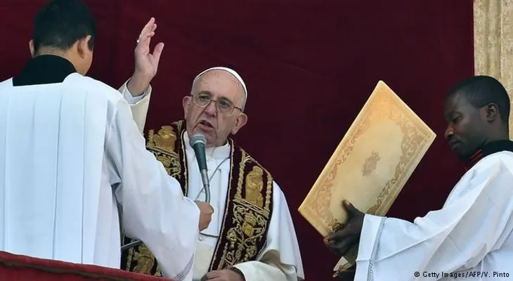 Papa Franciscpo pide resolver tema de cubanos varados