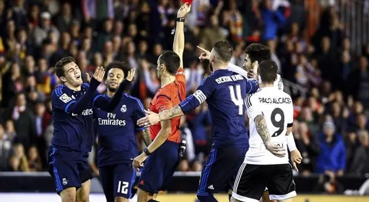 Real Madrid no pasa del empate con el Valencia