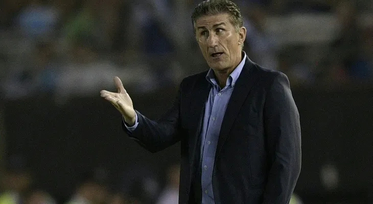 ¿Que pasaría si se queda Edgardo Bauza en la Selección argentina, y qué pasaría si se va?