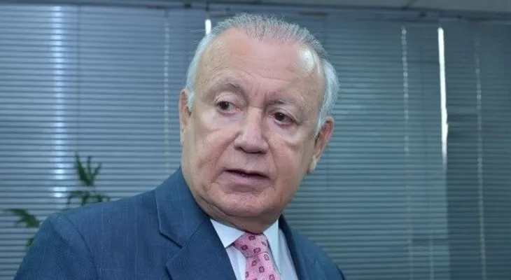 Alburquerque sobre Quirino: Yo no puedo perder el tiempo refiriéndome a un delincuente 