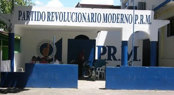 PRM juramenta a tres dirigentes que dejaron al PRD