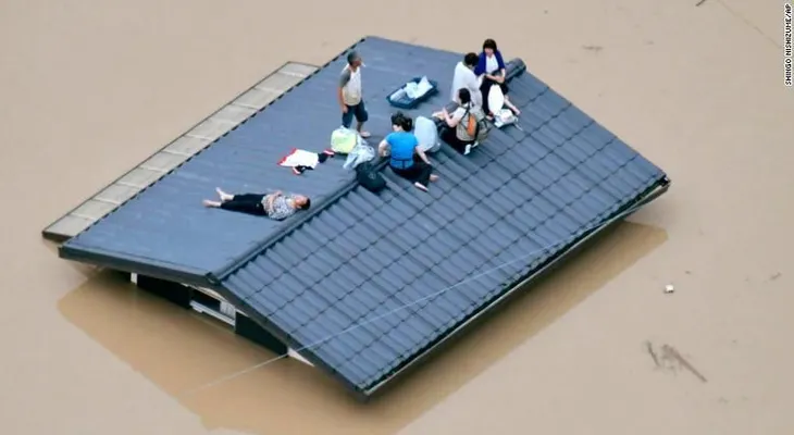 Al menos 85 muertos en Japón tras inundaciones y deslizamientos de tierra
