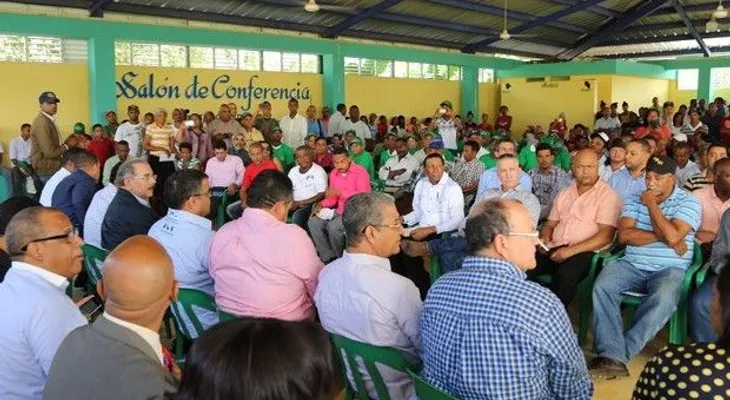 Danilo dice que las "visitas sorpresa evitan la migración"