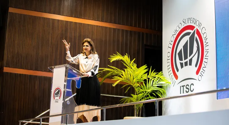 Raquel Peña: "Estamos sentando las bases para una RD más próspera, innovadora y sostenible"