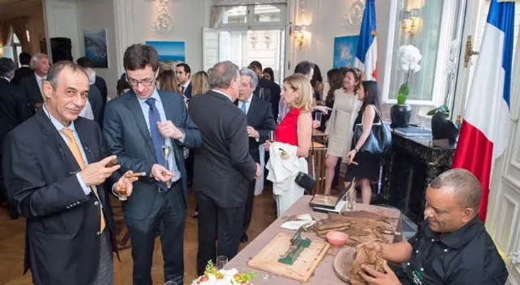 Embajada Dominicana  en Francia y PROCIGAR realizan degustación de cigarros criollos en París