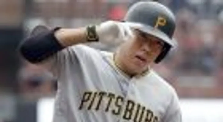 Jugador de MLB, Jung Ho Kang, choca su auto y abandona la escena