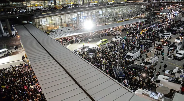 #DeleteUber: Aval al decreto inmigratorio de Trump provoca ofensiva contra Uber en redes
