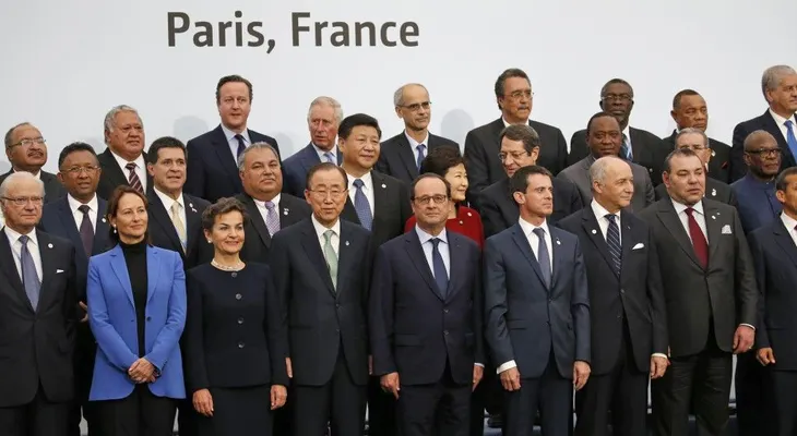 Líderes se reúnen en París para cumbre del cambio climático