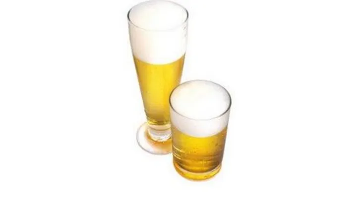 Consumir cerveza moderadamente protegería el corazón