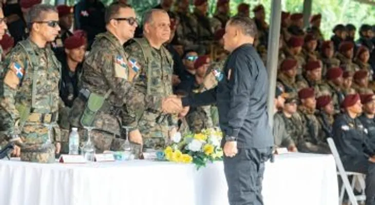 MIDE gradúa 43.ª promoción de cadetes Monteros en operaciones tácticas urbanas