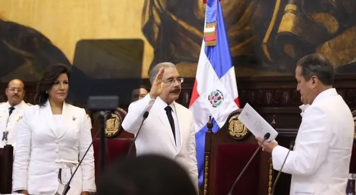 Danilo y Margarita son juramentados como Presidente y Vicepresidenta
