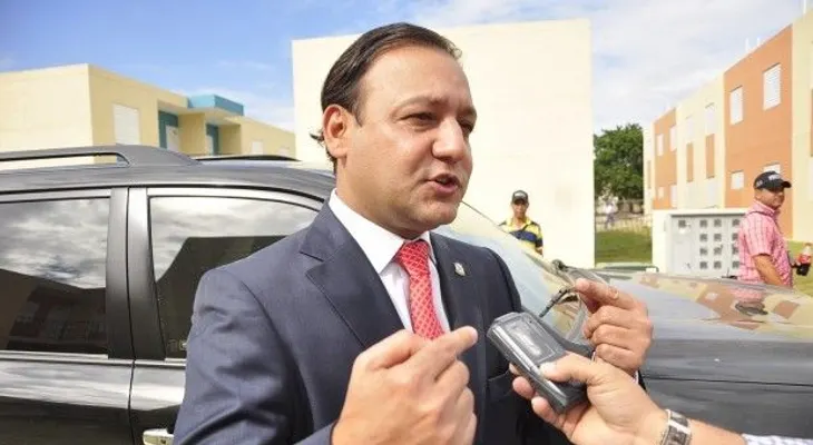 Abel dice le dará una "soberana pela" a Monchy