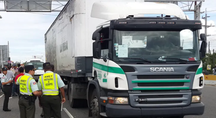 Amet fiscaliza 31 conductores por exceso de velocidad en Año Nuevo