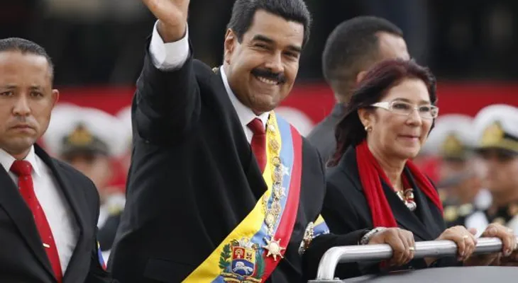 Presidente de Venezuela se casa con exprocuradora