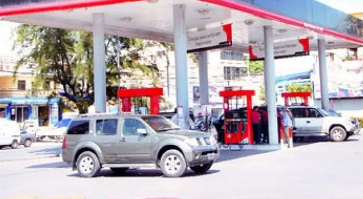 Congelan precios de todos los combustibles