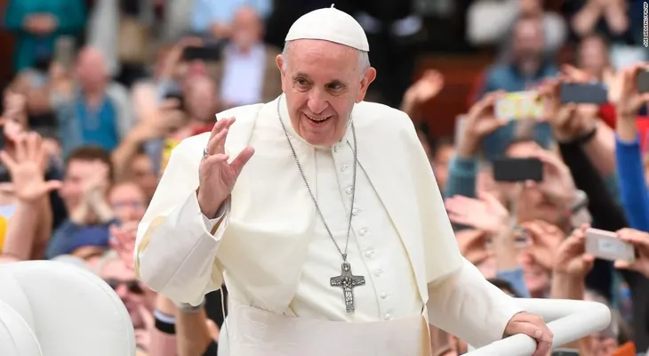 Probablemente, el papa Francisco debería dimitir