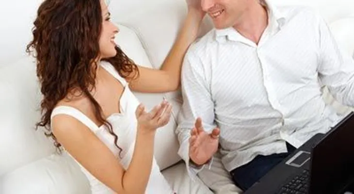 "Cambiar de pareja cada cinco años", la clave de la felicidad