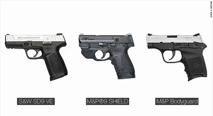Las pistolas, no las AR-15, están impulsando el mercado de las armas