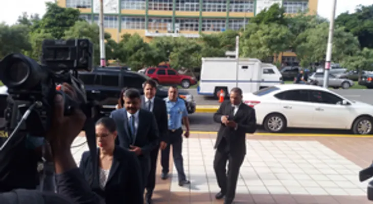 Gerente de Odebrecht acude al interrogatorio en la Procuraduría