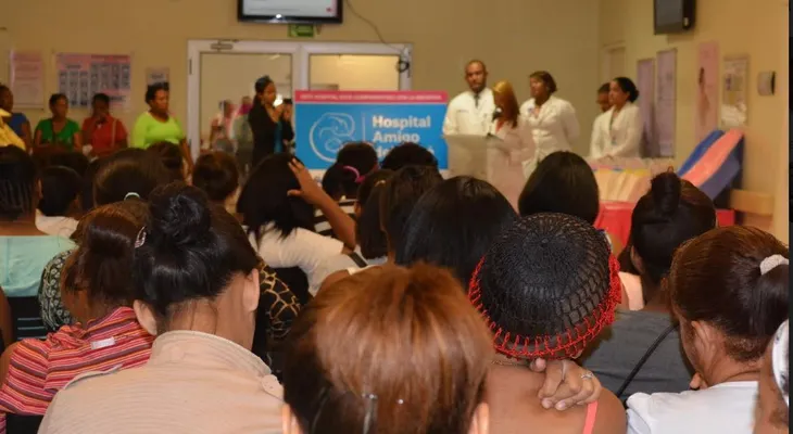 Hospital Reyando Almánzar cierra Semana de la Lactancia Materna