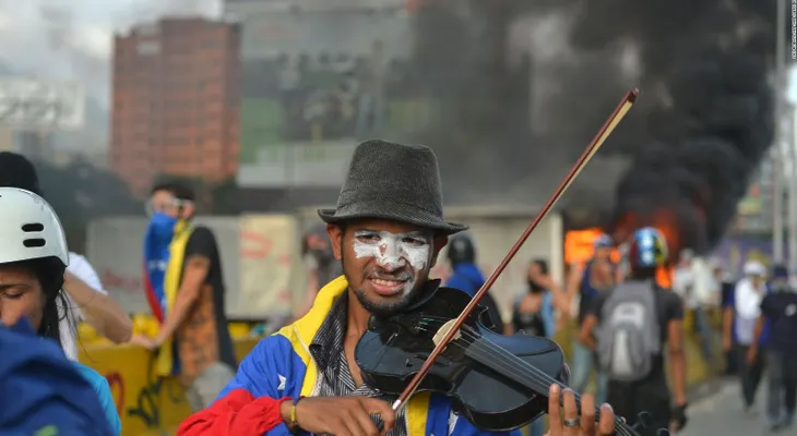 Liberan por medida cautelar al violinista Wuilly Artega