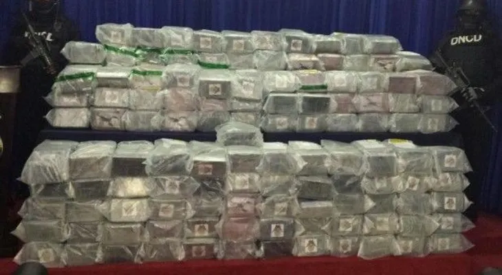 DNCD decomisa 926 paquetes de cocaína