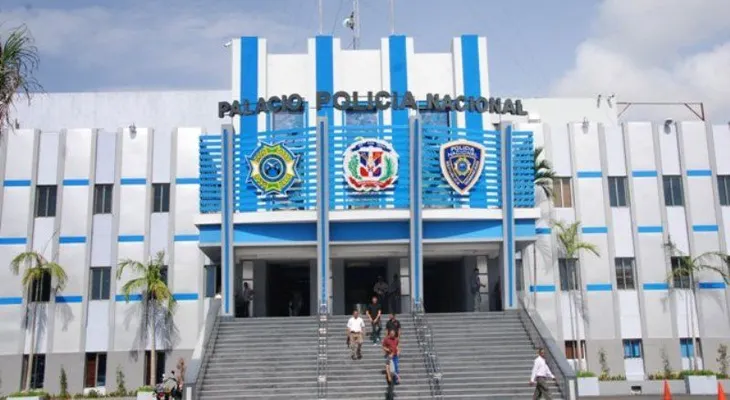 Apresan dos hombres falsificaban carnés militares