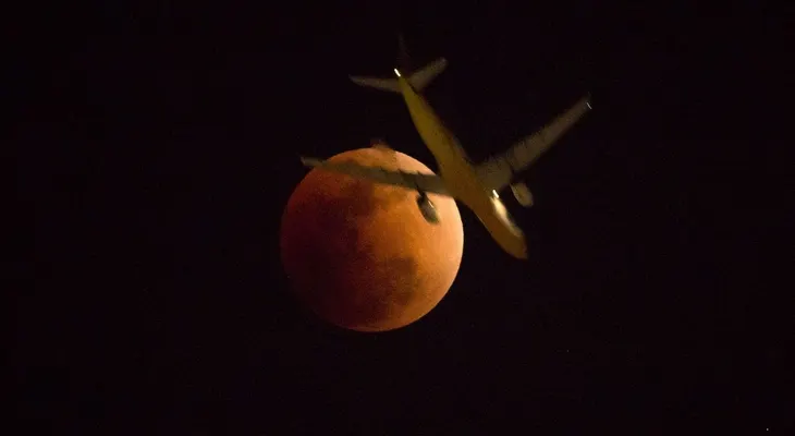 Estas son las mejores fotos del eclipse total de la superluna azul de sangre
