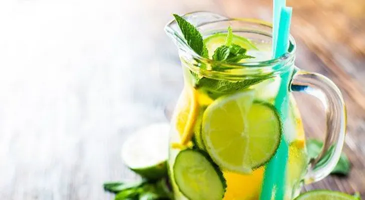 2 aguas detox para aplanar el vientre