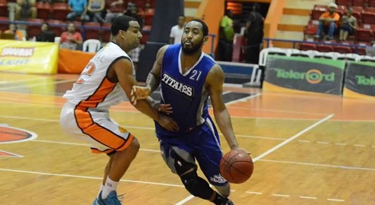 Los Titanes aplican derrota a Leones en la jornada de la LNB