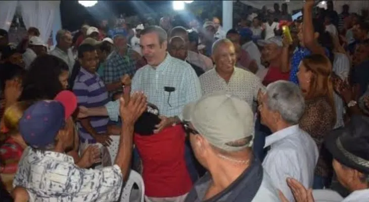 Luis Abinader encabeza presidenciables del PRM
