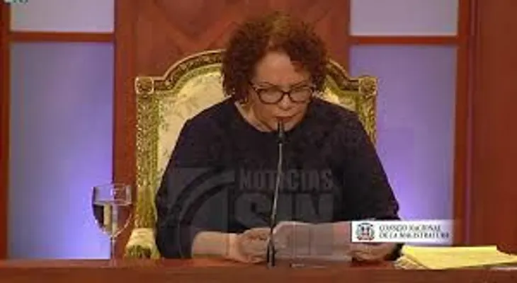 Procurador deposita en CNM documentos justifican preguntas a Miriam Germán
