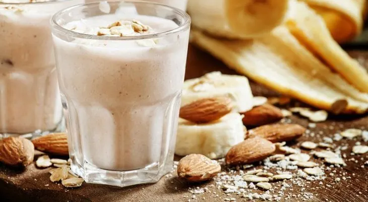 Aclarar manchas de la piel con licuado de jengibre y almendras