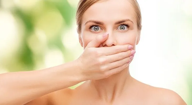 5 enfermedades causadas por tu mal aliento 