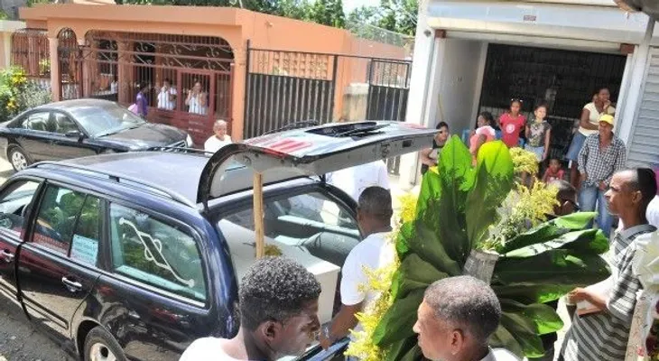 Sepultan a dominicana ultimada en Holanda