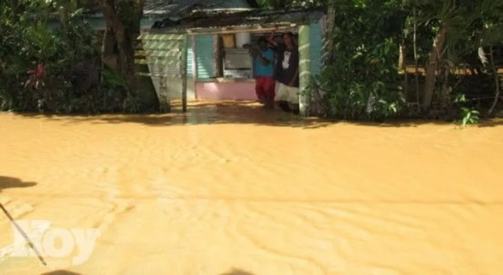 7 provincias en alerta y 20 mil 860 desplazados por lluvias