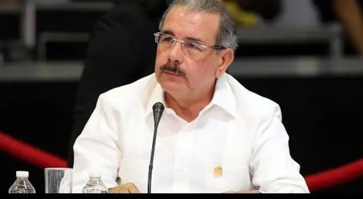 Presidente Danilo Medina viaja a México, participará en Cubre de AEC