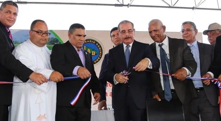 Danilo Medina entrega varias obras en Nagua