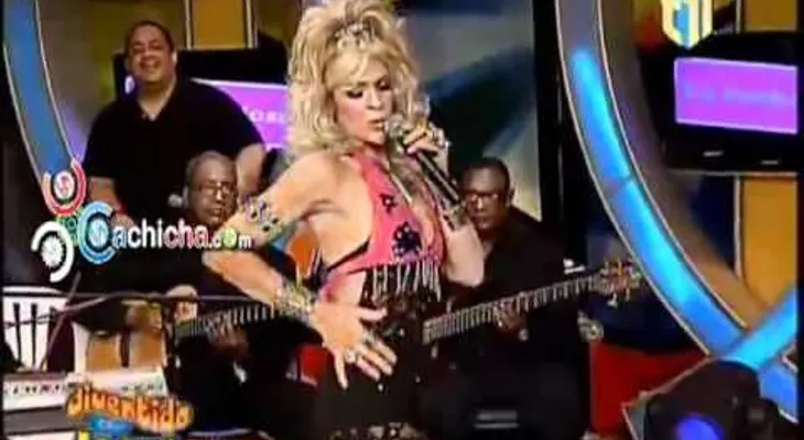 Lumy Lizardo acaba con Cheddy García 