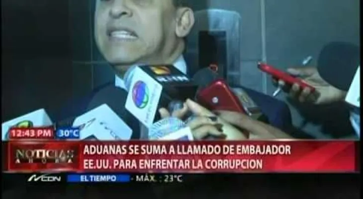 Fernando Fernández: Aduanas lucha contra la corrupción  