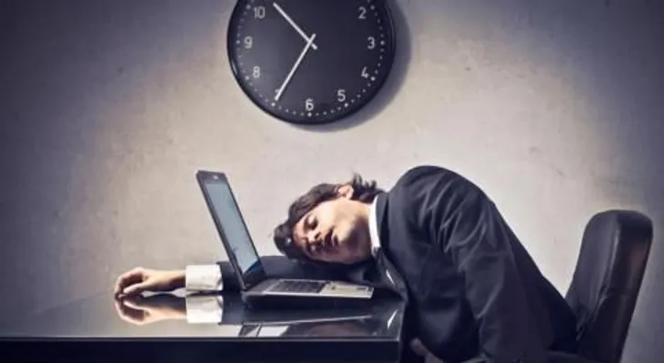 Personas que trabajan varios turnos, pueden ser más obeso 