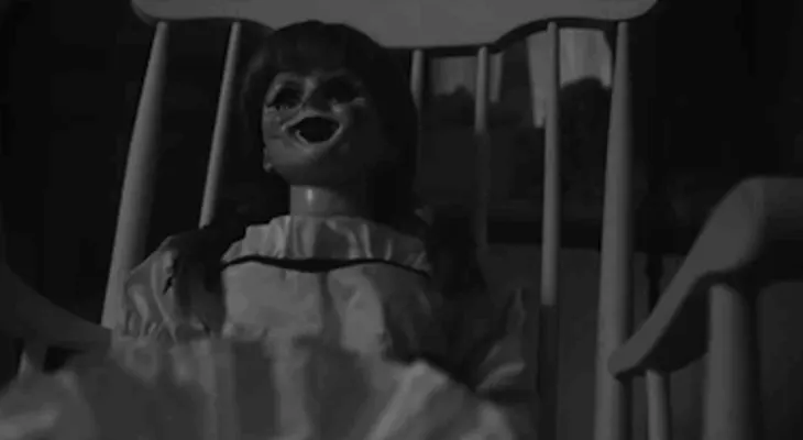 ¿Te animás a ver a una muñeca embrujada en vivo?