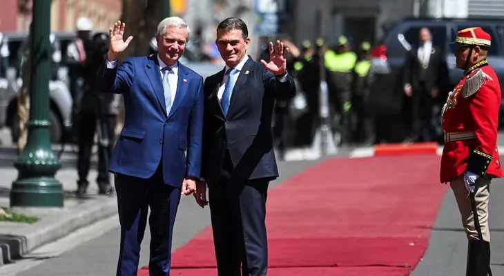 Bolivia y Chile firman acuerdos de cooperación y seguridad en histórica visita de Kast a La Paz