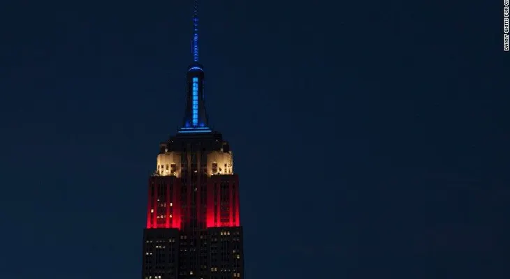 CNN ilumina el edificio Empire State con los resultados de las elecciones
