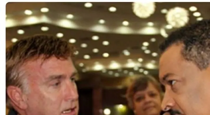 EU solo le canceló una visa, y con valentía Roberto Rosario le dijo: dónde le llevo la otra...