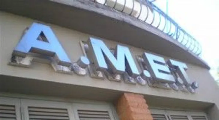 Agente de la Amet mata a tiros pasajero dentro de guagua